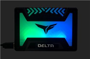 Delta RGB SSD评测：轻盈高速，性能卓越，轻驱先锋 (https://www.qianyan.tech/) 头条 第1张