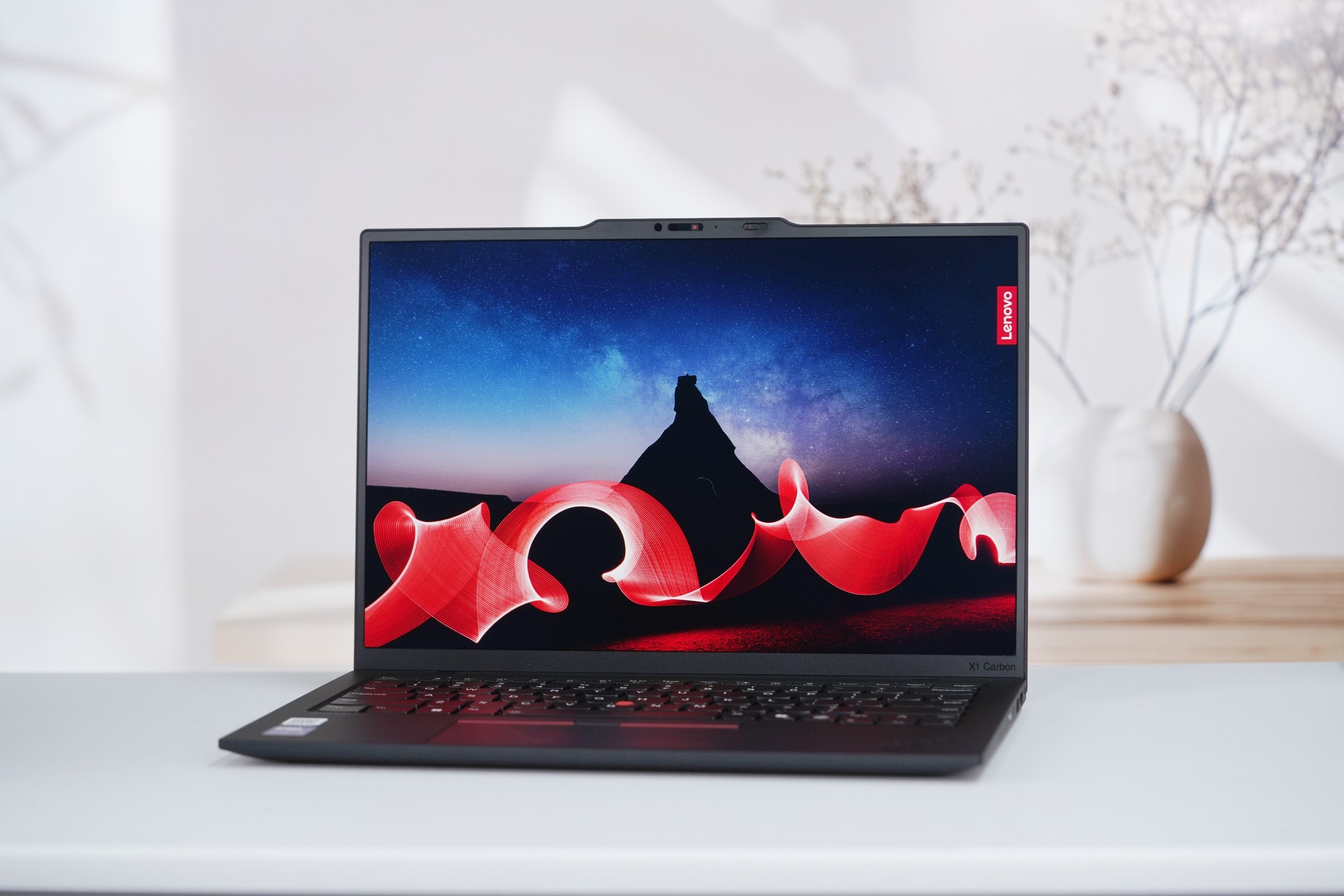 986g极致轻薄 联想ThinkPad X1 Carbon Aura AI 2025图赏 - Lenovo ThinkPad / Think 家族  (https://www.qianyan.tech/) 头条 第4张