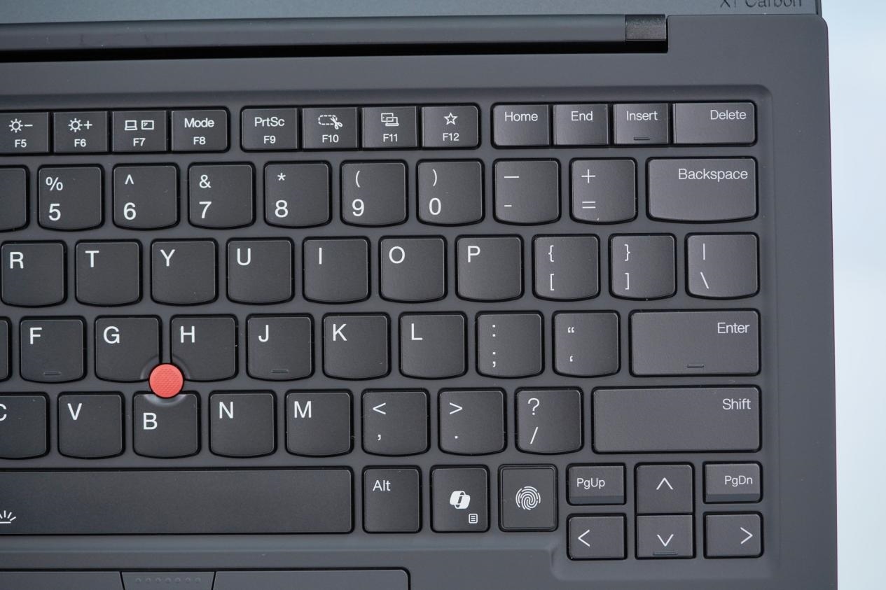 986g极致轻薄 联想ThinkPad X1 Carbon Aura AI 2025图赏 - Lenovo ThinkPad / Think 家族  (https://www.qianyan.tech/) 头条 第13张